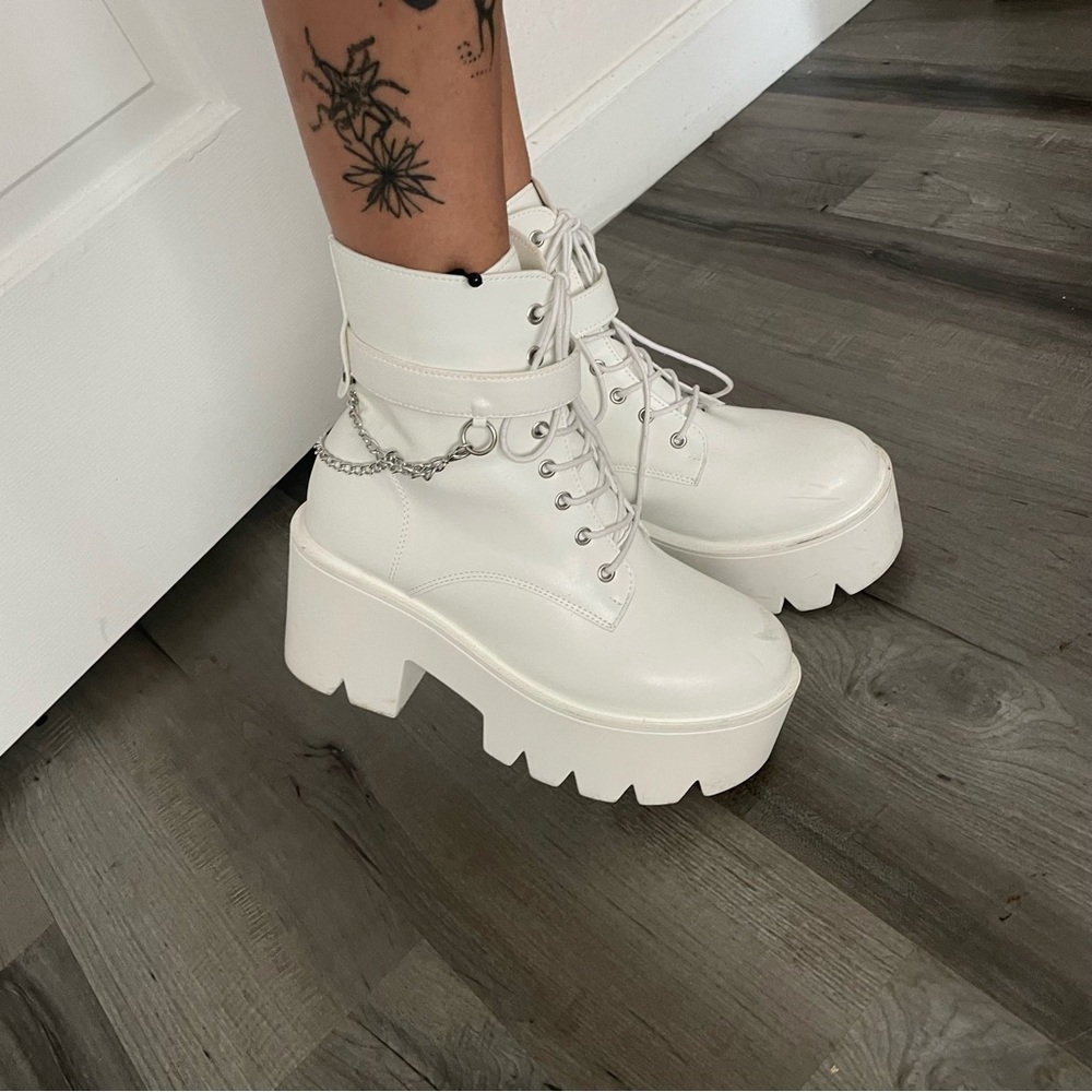 white boots for bad girls